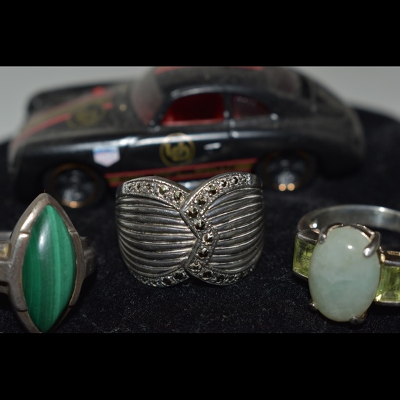 Rings - Picture 4 of 5